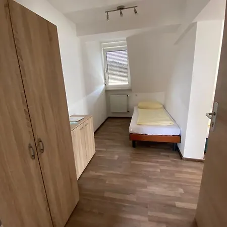 Budget Hostel Mannheim-3